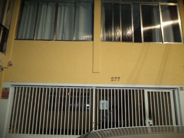 Sobrado à Venda